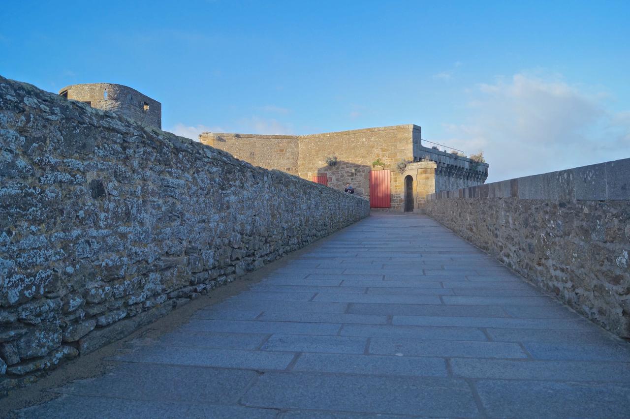 Saint Malo, L'Amiral, Vue Mer Apartment Exterior foto